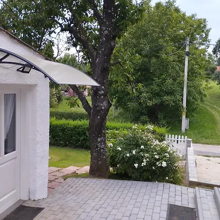 Aprolak Chalet