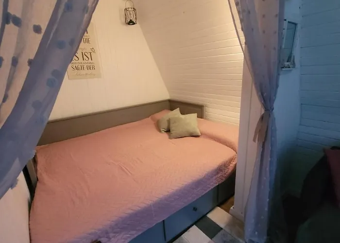 Aprólak - Erdőhöz Közeli Alpesi Faház, Pároknak és Családoknak Chalet Zalakaros
