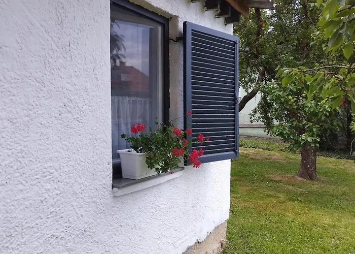 Aprólak - Erdőhöz Közeli Alpesi Faház, Pároknak és Családoknak Chalet Zalakaros
