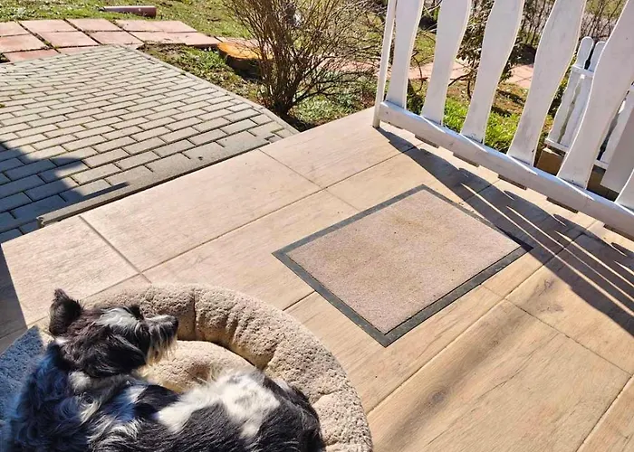 Aprolak - Erdohoez Koezeli Alpesi Fahaz, Paroknak Es Csaladoknak Dağ evi